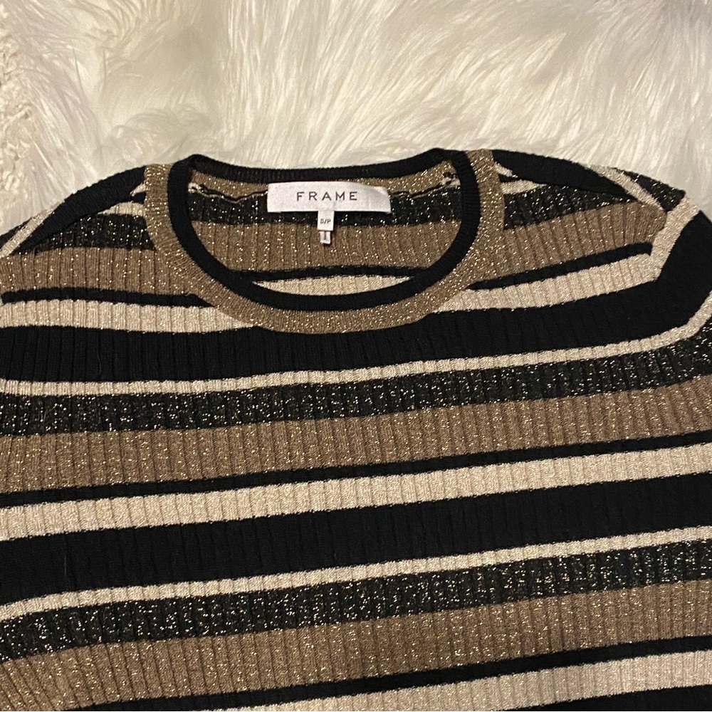 Frame Panel Striped Ribbed Top - Picture 7 of 13